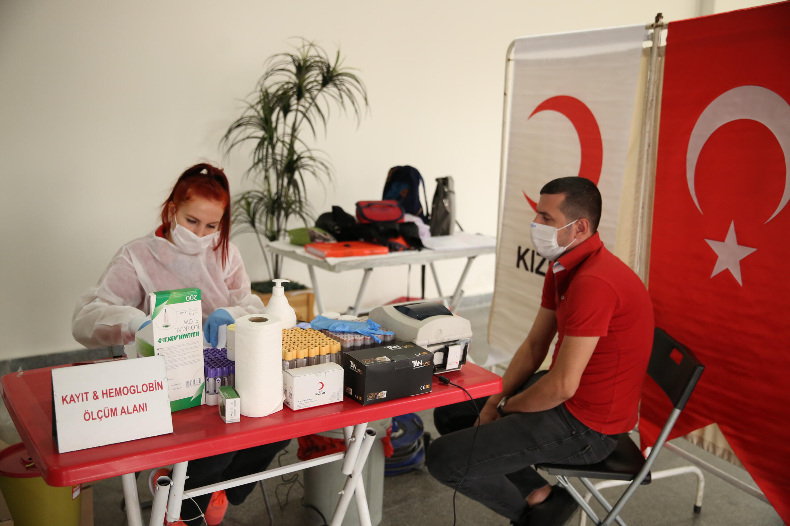 AYDIN BÜYÜKŞEHİR BELEDİYESİ PERSONELİ KAN BAĞIŞLADI