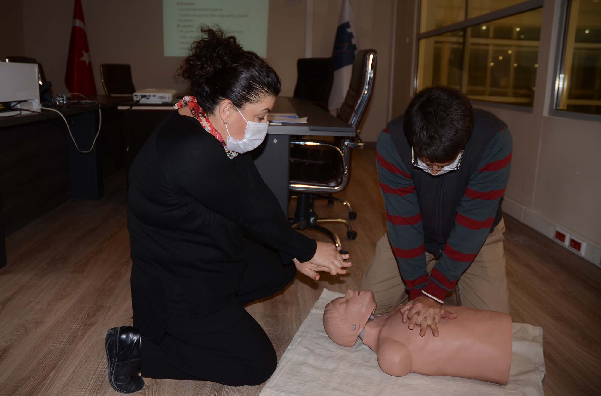 BELEDİYE PERSONELİNE HAYAT KURTARAN EĞİTİM