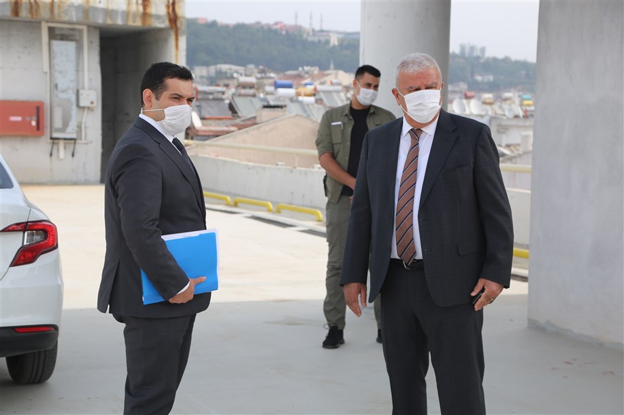 EFELER’İN OTOPARKI VATANDAŞIN İLGİSİYLE DOLDU