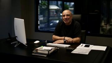 İşadamı Özcan Başarısını İzmir’de Taçlandırdı