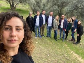 CHP’Lİ GENÇLER DUYGULANDIRDI