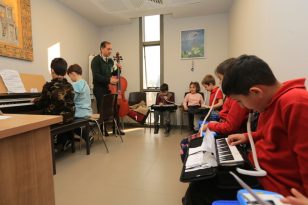 EFES SELÇUK’TA MÜZİK KURSLARI YENİDEN BAŞLIYOR