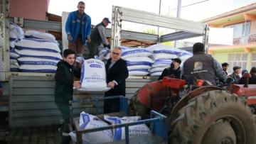 Aydın Büyükşehir Belediyesi’nden küçük üreticiye yem desteği