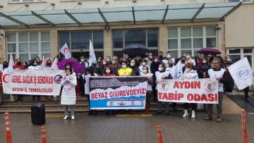 Sağlık çalışanları iş bıraktı