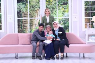 27 YIL SONRA ANNESİNE İLK KEZ ESRA EROL’DA KAVUŞTU