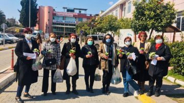 CHP’li kadınlar, sağlık çalışanlarını unutmadı