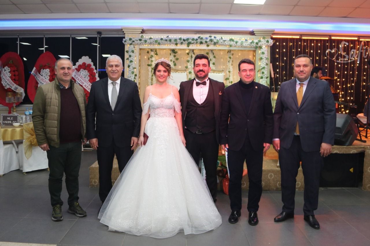 GAZETECİ GÜRBÜZ DÜNYA EVİNE GİRDİ