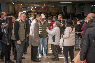 KUŞADASI KAPALI PAZAR YERİNİN SORUNLARI GİDERİLDİ