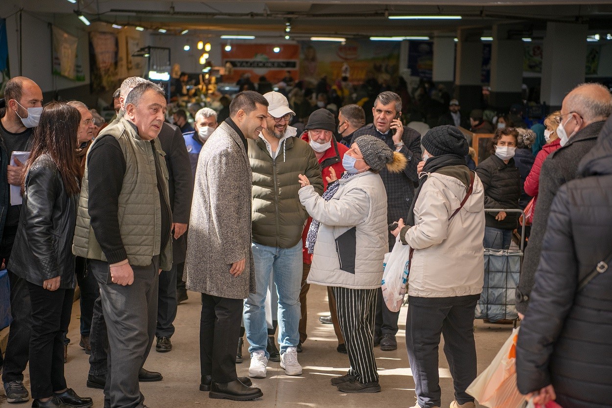 KUŞADASI KAPALI PAZAR YERİNİN SORUNLARI GİDERİLDİ