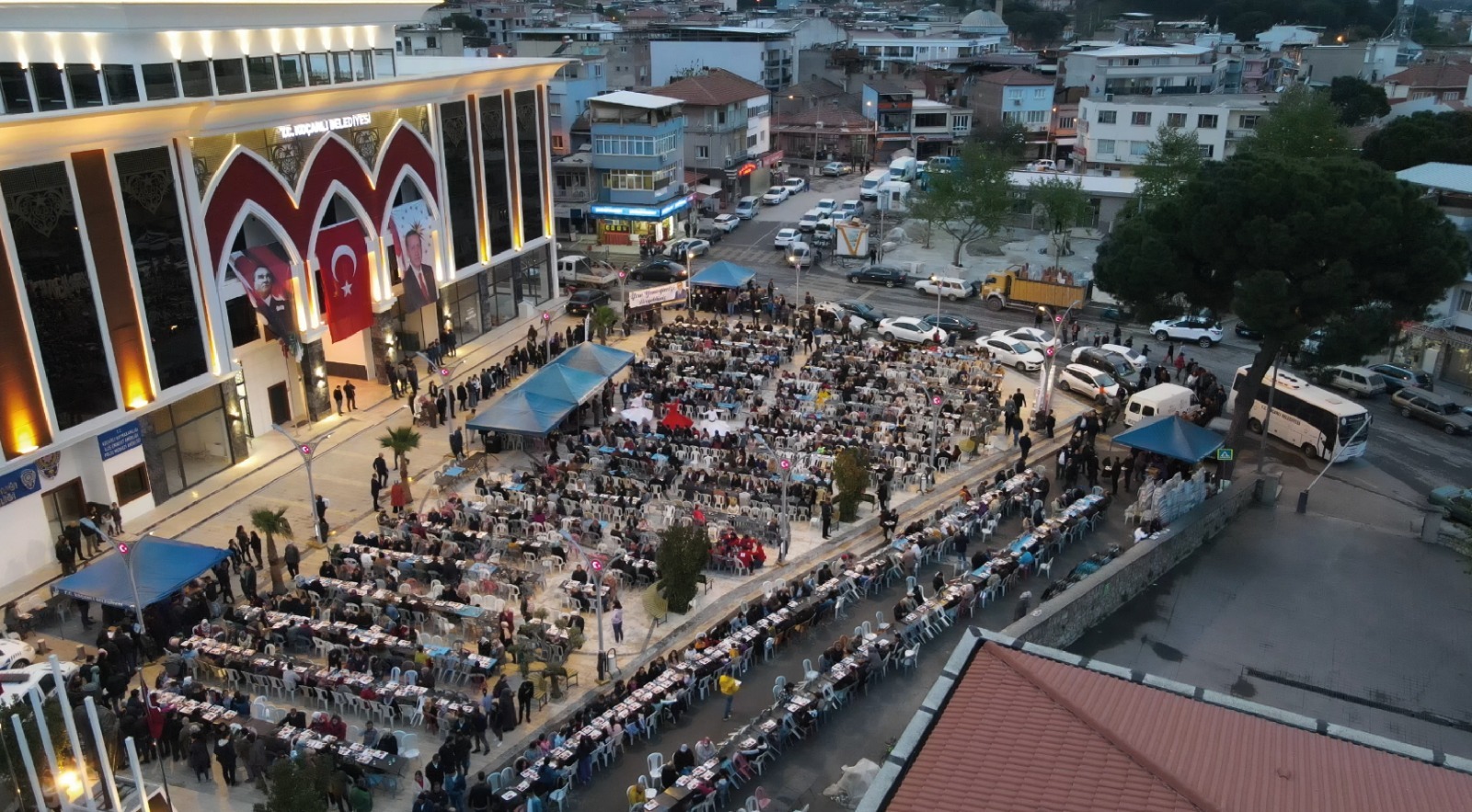 Binlerce Koçarlılı Gönül Sofrasında Buluştu