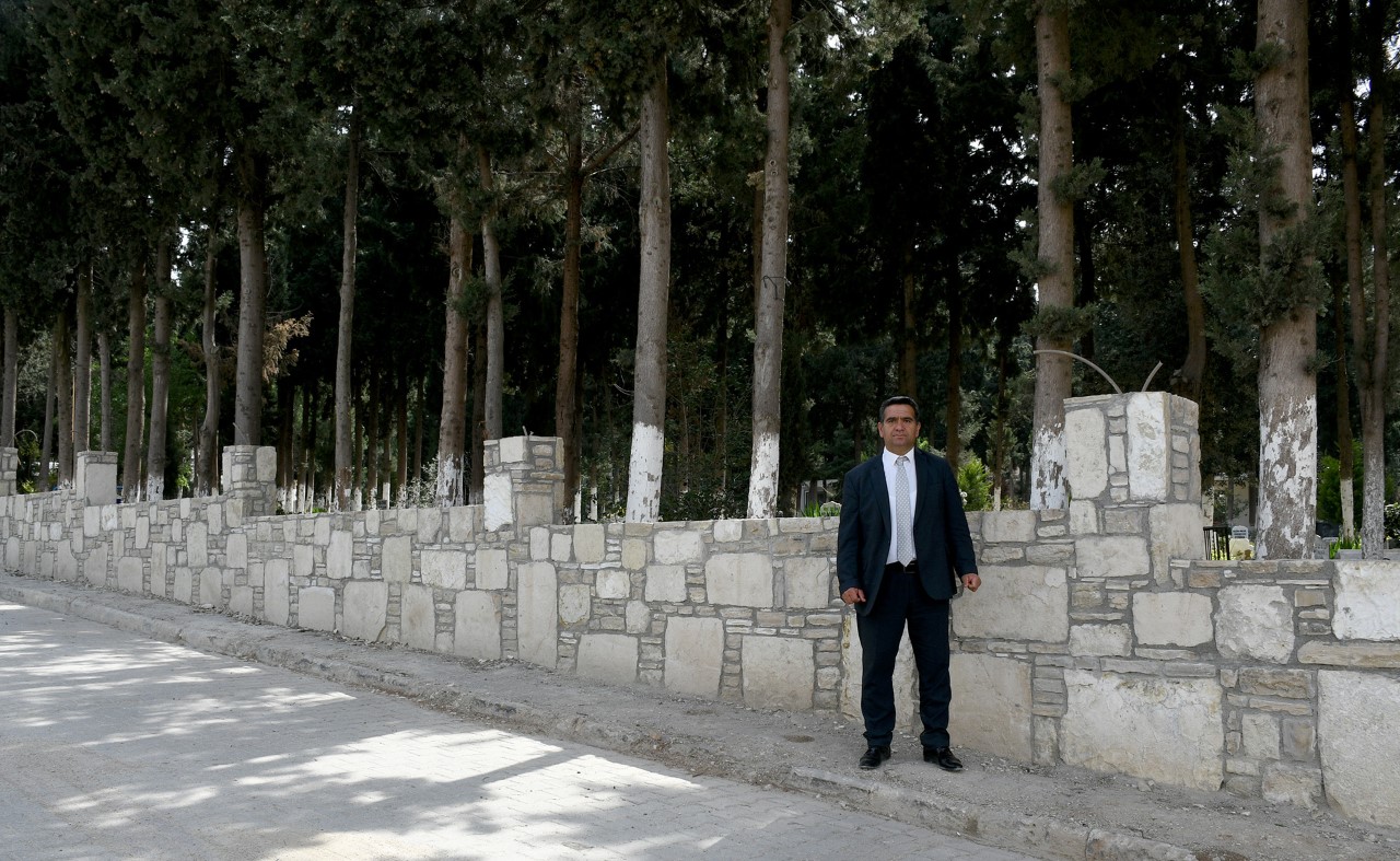 GÜZELÇAMLI MAHALLESİ MEZARLIĞI’NDA YENİLEME ÇALIŞMALARI SON AŞAMADA