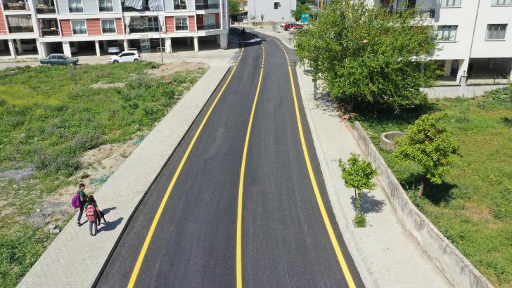 Aydın Büyükşehir Belediyesi yolları yeniliyor