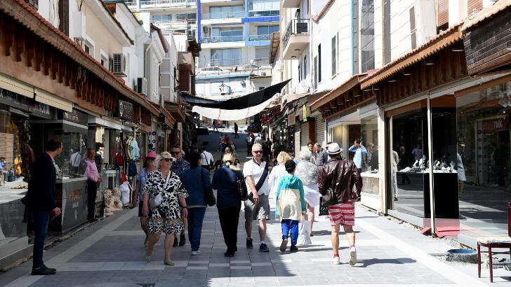 Tarihi çarşının yeni modern yüzü belirmeye başladı