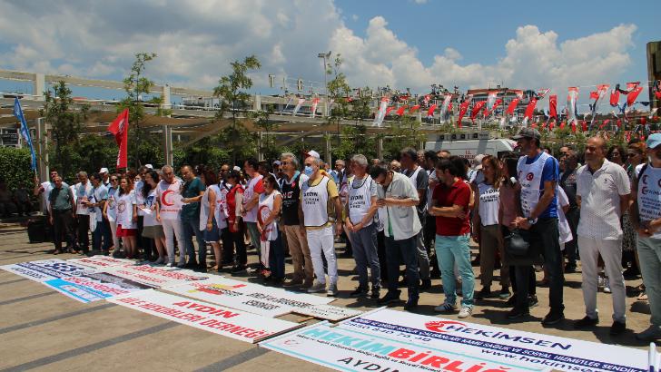 Sağlık çalışanlarından yasa teklifine tepki