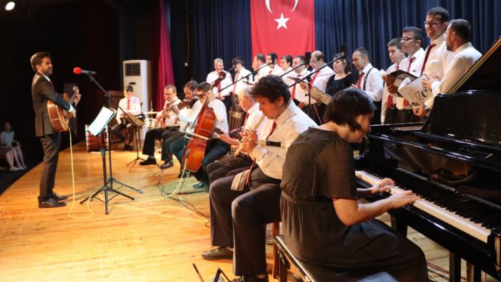 İzot İzmir Otizm Orkestrası ve Korosu’ndan muhteşem konser