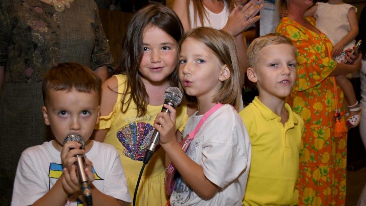 Ukraynalı savaş mağduru çocuklar acı ve umudu çizdi