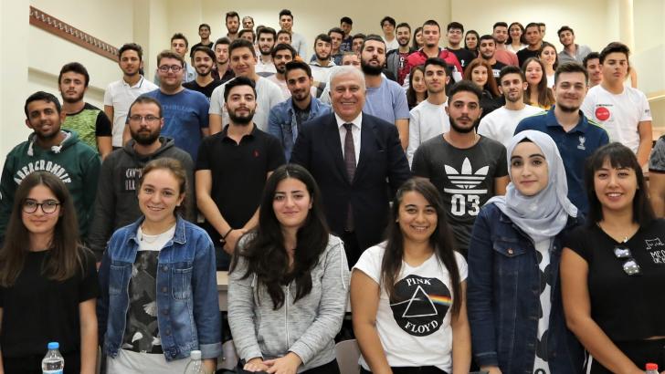 Başkan Atay’dan öğrencilere: “Başarılı olacağınıza yürekten inanıyorum”