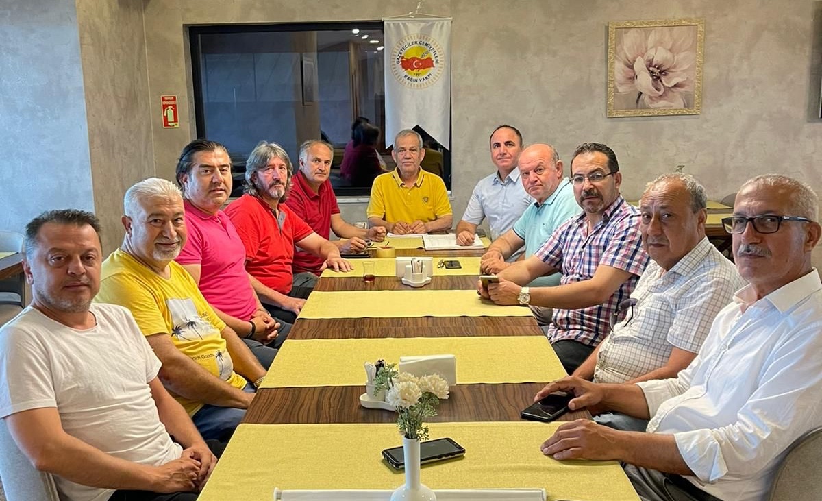 GAZETECİ MESLEK ÖRGÜTLERİ BASIN KANUNU TEKLİFİNİ PROTESTO EDİYOR