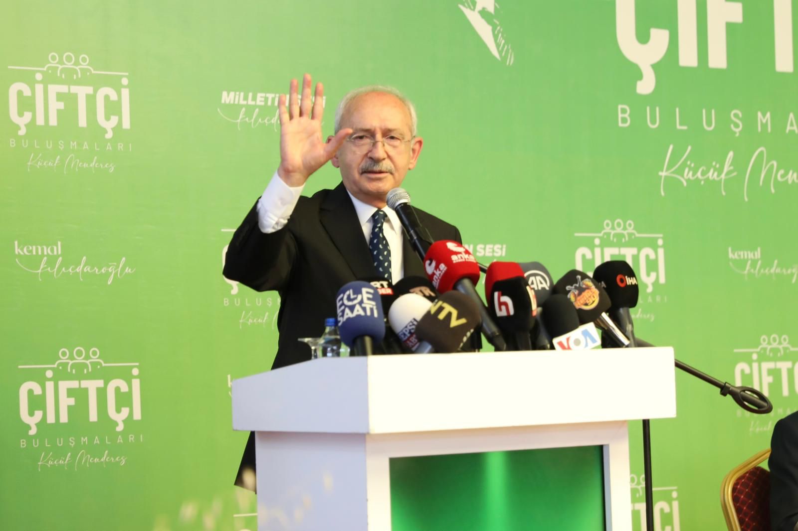 Başkan Atay “Küçük Menderes Çiftçi Buluşmaları”na Katıldı