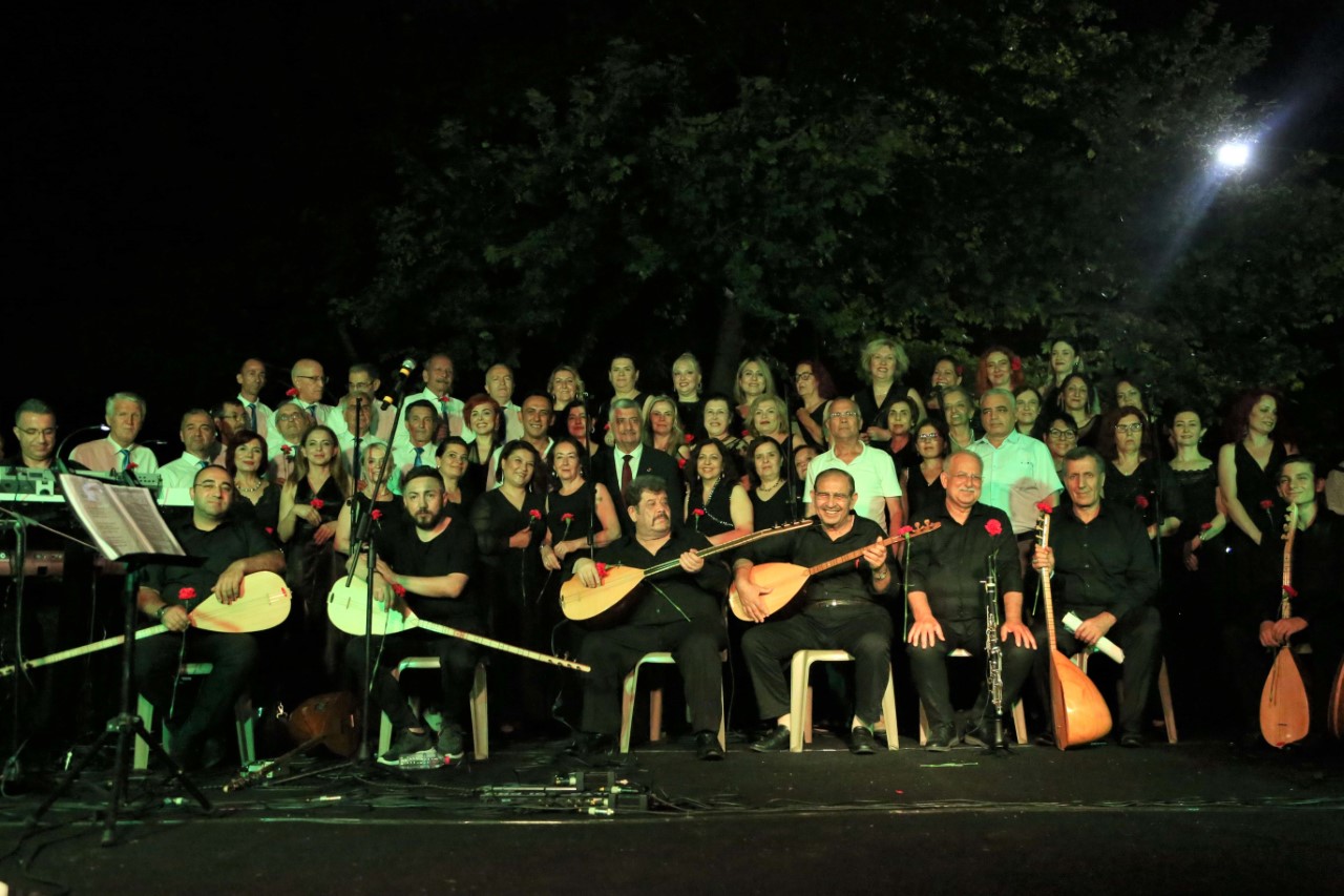Efelerli Sanatseverler Neşet Ertaş Türküleriyle Eğlenceye Doydu