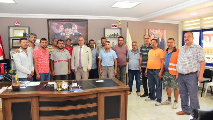 Başkan Kaya, belediye personeli ile bayramlaştı