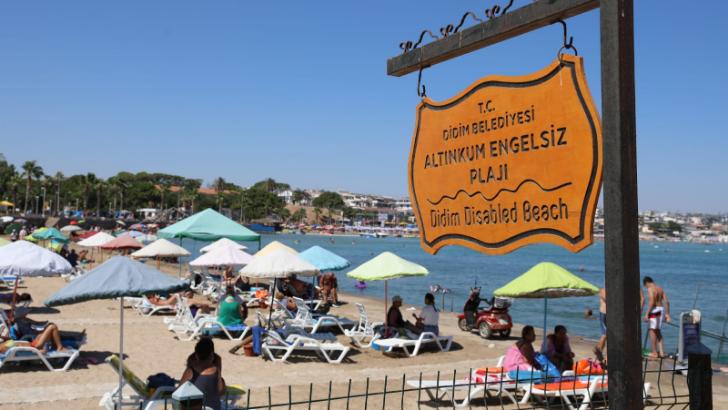 Didim’in engelsiz plajı bu yılda hizmete açıldı