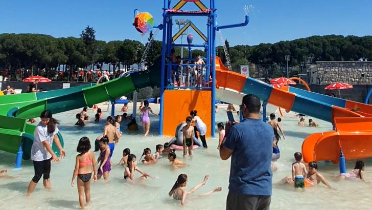 Tekstil Park’taki aquaparka yoğun ilgi