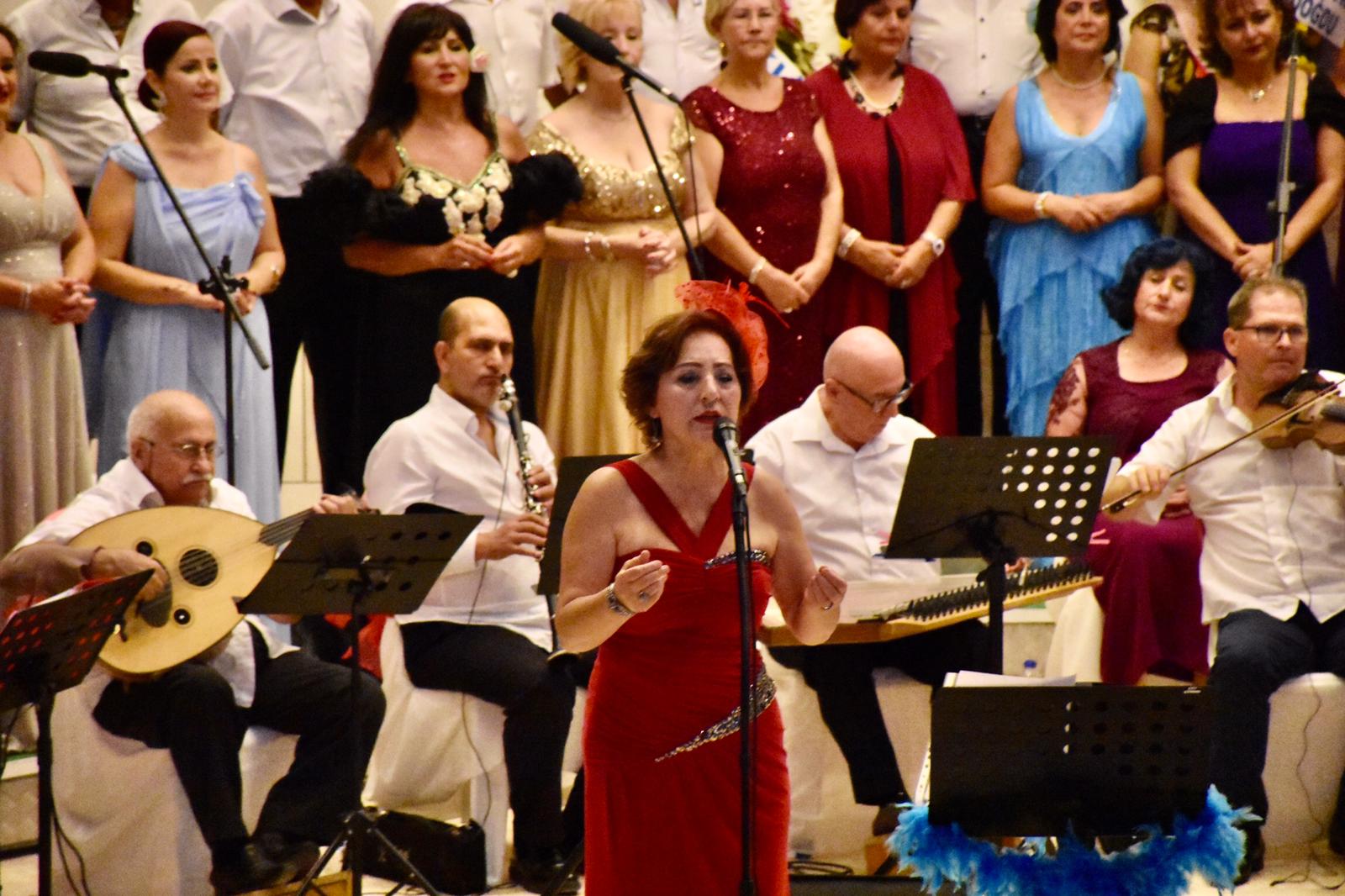 DİDİM AMFİ TİYATRO’DA YEŞİLÇAM EZGİLERİ