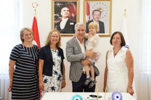 Ukraynalı bilim insanları Ege Üniversitesinde çalışmalarını sürdürüyor