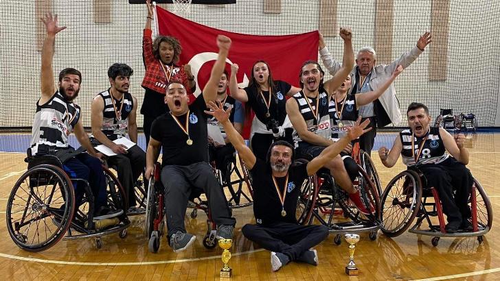 Aydın Genç Efeler Tekerlekli Basketbol takımı namağlup şampiyon oldu