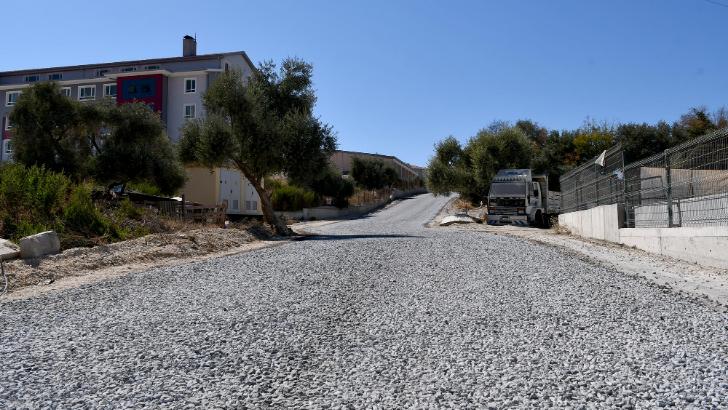 Kuşadası Belediyesi’nden bir haftada 29 bin 200 metrekare asfalt yol
