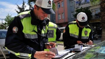 514 SÜRÜCÜNÜN EHLİYETİNE EL KONDU