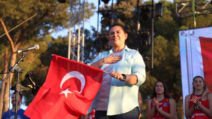 Başkan Çerçioğlu ve Aydın’ın Sultanları’ndan Aydınfest’te otizm farkındalığı