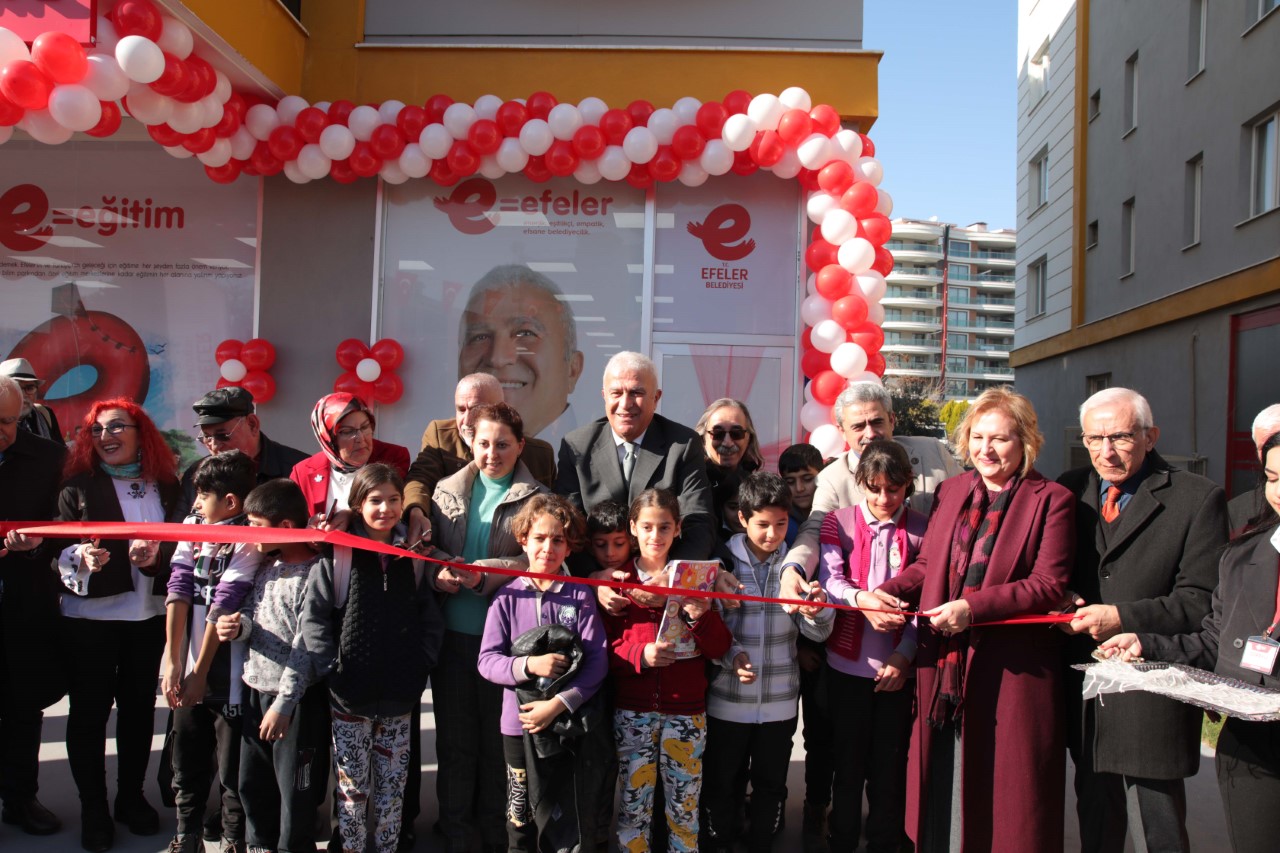 BAŞKAN ATAY YILIN SON KURDELESİNİ KESTİ