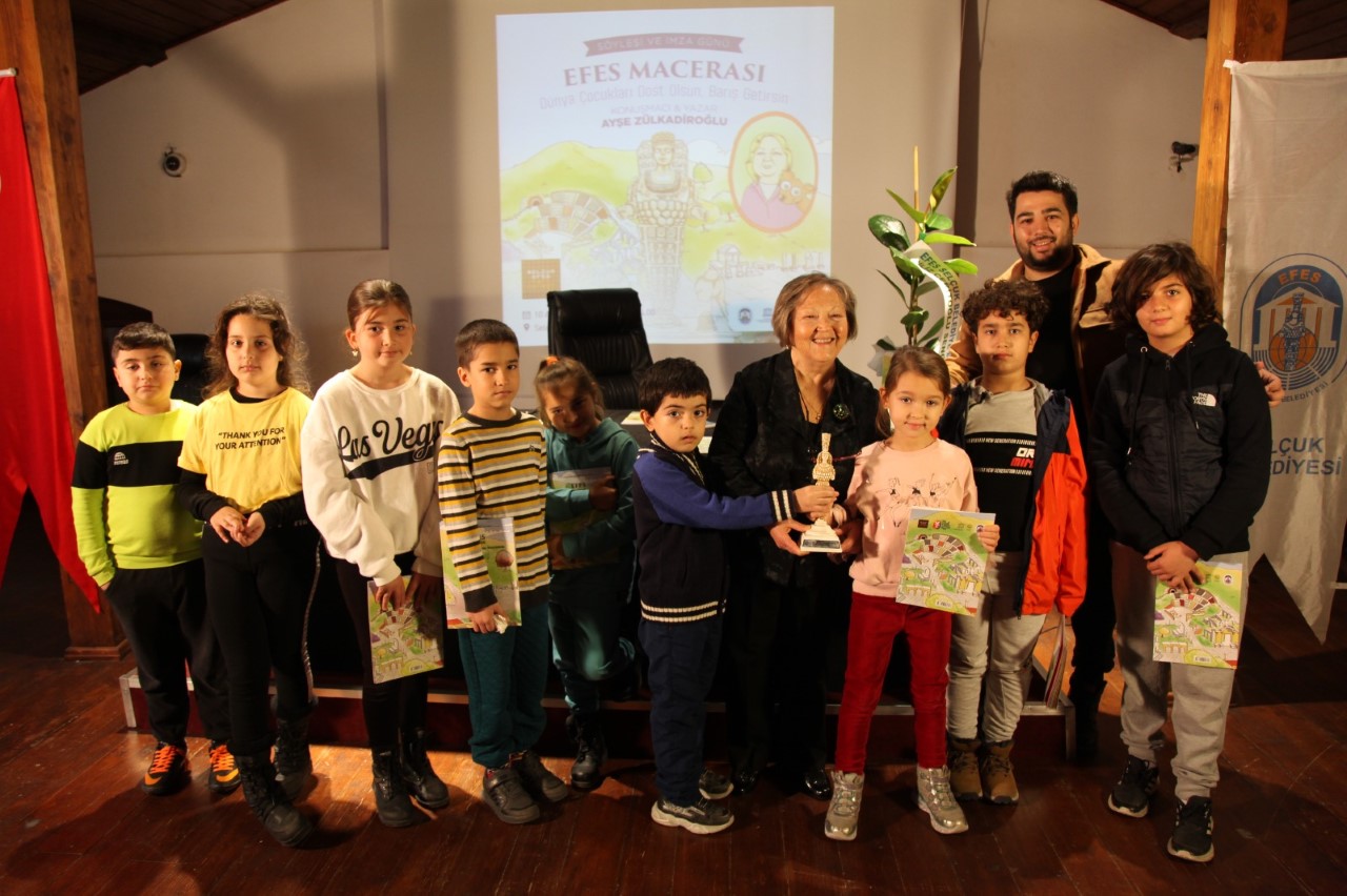 ÇOCUKLAR KENT BELLEĞİNDE İMZA GÜNÜNDE BULUŞTU