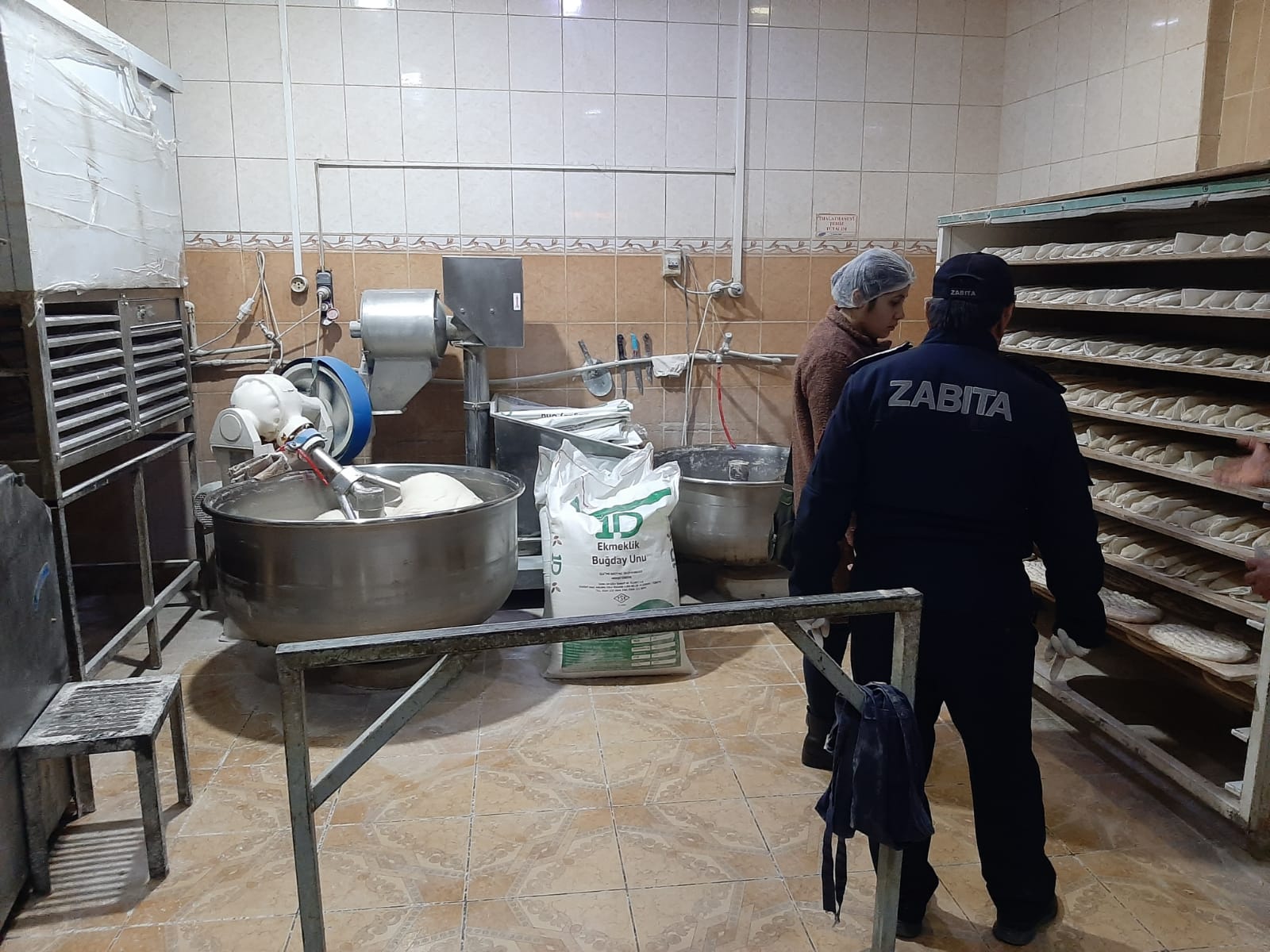 ÇİNE BELEDİYESİ ZABITA EKİPLERİNDEN YILBAŞI DENETİMİ