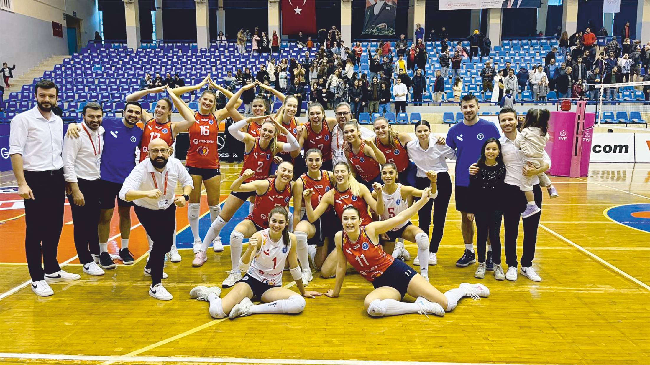 AYDIN’IN SULTANLARI EVİNDE PTT’Yİ RAHAT GEÇTİ:3-1