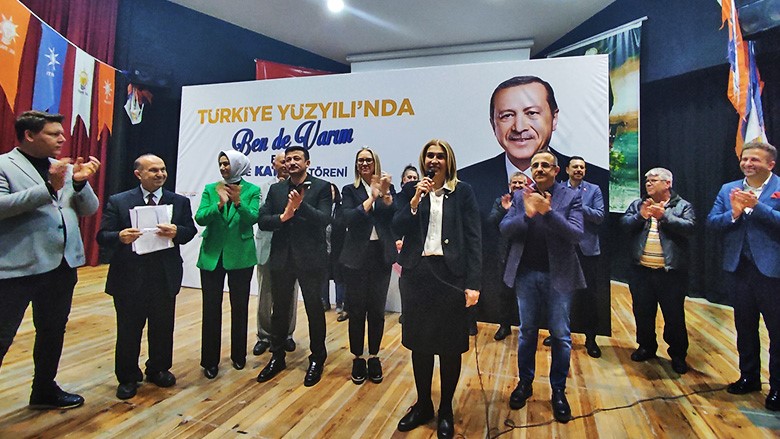 AK Parti Buca’dan yeni rekor