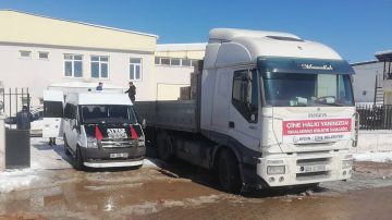 ÇİNE’NİN YARDIM TIRLARI DEPREM BÖLGESİNE ULAŞTI