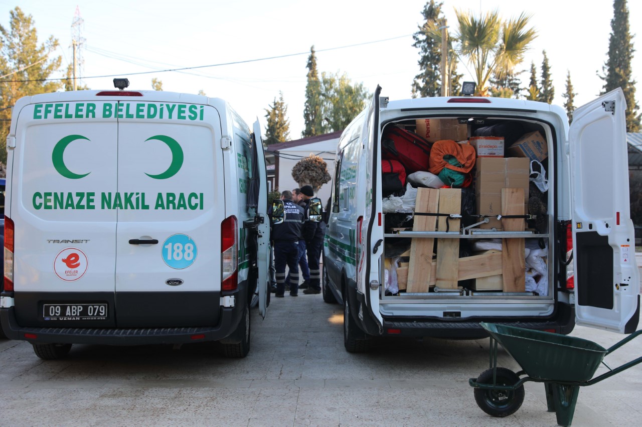 Efeler Belediyesi Deprem Bölgesine Cenaze Araçları Gönderdi