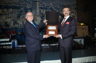 Egeli ihracatçılar Selçuk Yaşar’a ağlıyor