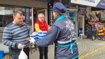 Aydın Büyükşehir Belediyesi ’18 Mart Çanakkale Zaferi ve Şehitleri Anma Günü’nde helva hayrı gerçekleştirdi