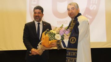 ADÜ’de devir teslim