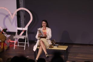 SENİNLE EVLENİR MİYİM ? ADLI TİYATRO OYUNU DİDİM’DE SAHNELENDİ