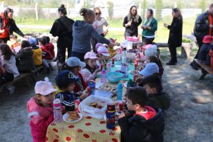 Efeler’in Minikleri Orman Haftası’nı Doğayla İç İçe Kutladı