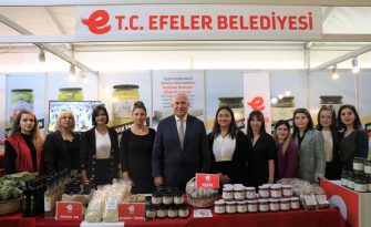 Başkan Atay Tarım Fuarı’nda Belediyenin Ürünlerini Tanıttı