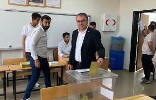 EVRİM KARAKOZ OYUNU ADIYAMAN’DA KULLANDI
