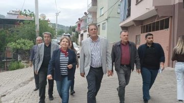 CHP’Lİ ADAYLARDAN KÖŞK ÇIKARMASI