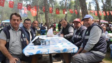 Başkan Dinçer 1 Mayıs’ı personeliyle kutladı