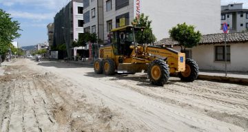 DAVUTLAR’DA HİZMET SEFERBERLİĞİ HIZ KESMEDEN DEVAM EDİYOR